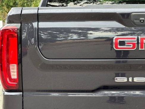 Used 2022 GMC Sierra 1500 SLT w/ SLT Premium Package AWD/4WD image 50