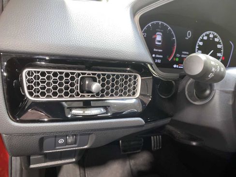 Used 2025 Honda Civic Sport image 24