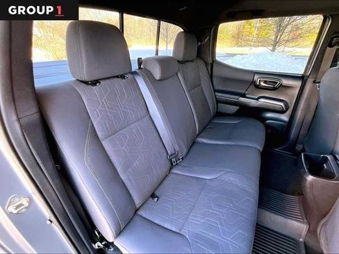 Certified 2017 Toyota Tacoma TRD Sport image 19