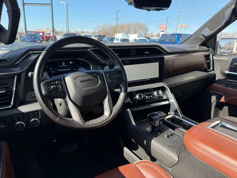 Used 2022 GMC Sierra 1500 Denali Ultimate image 4