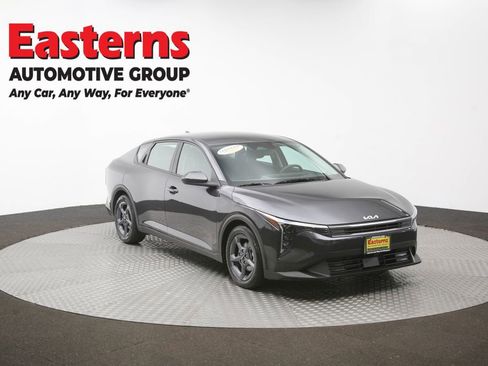 Used 2025 Kia K4 FWD image 48