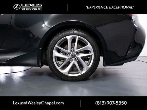 Used 2022 Lexus RC 300 w/ Accessory Package RWD image 11