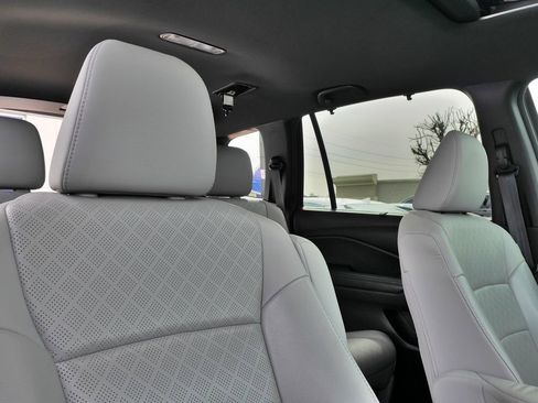 Used 2021 Honda Passport Touring image 14