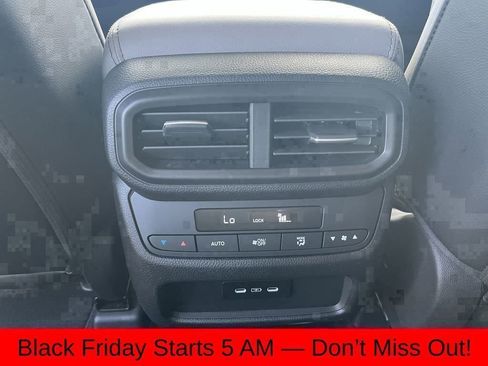 New 2025 Honda Pilot Touring image 28