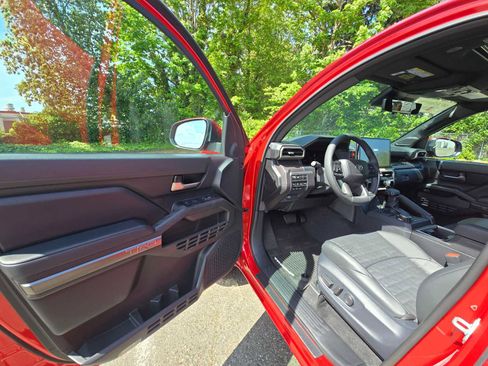 Used 2026 Toyota Tacoma TRD Off-Road AWD/4WD image 21