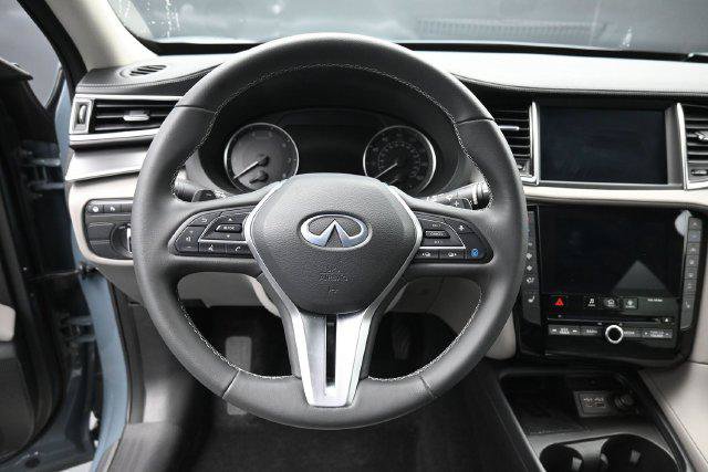 Used 2024 INFINITI QX50 Luxe AWD/4WD image 17
