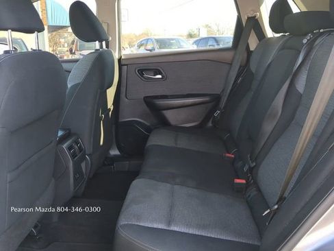 Used 2021 Nissan Rogue SV image 14