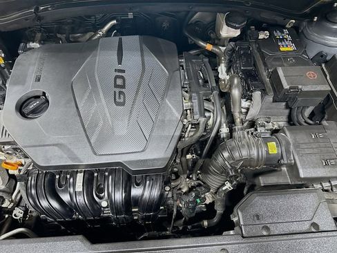 Used 2023 Kia Sportage LX image 29