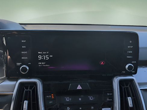 Used 2023 Kia Sorento S w/ Panoramic Sunroof Package FWD image 20