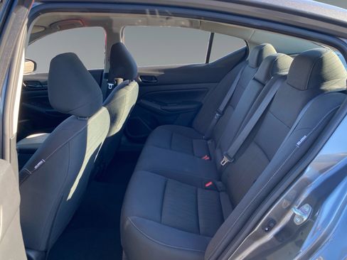 Used 2025 Nissan Altima 2.5 S image 13