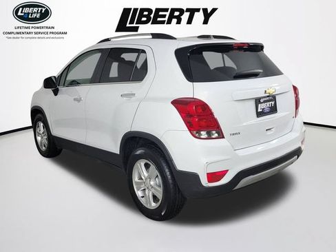 Used 2019 Chevrolet Trax LT w/ LT Convenience Package FWD image 5