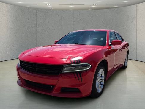 Used 2020 Dodge Charger SXT w/ Leather Interior Group RWD image 11