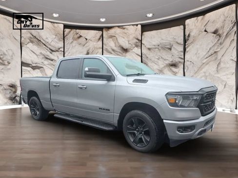 Used 2022 RAM 1500 Big Horn AWD/4WD image 3