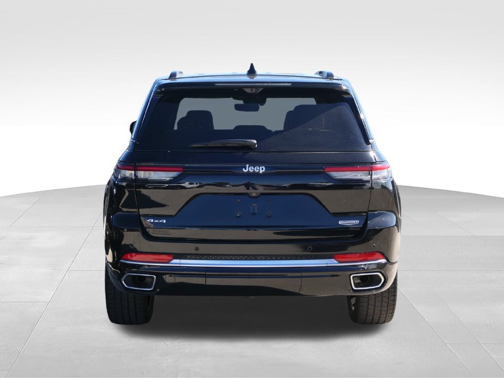 Used 2025 Jeep Grand Cherokee Summit AWD/4WD image 6