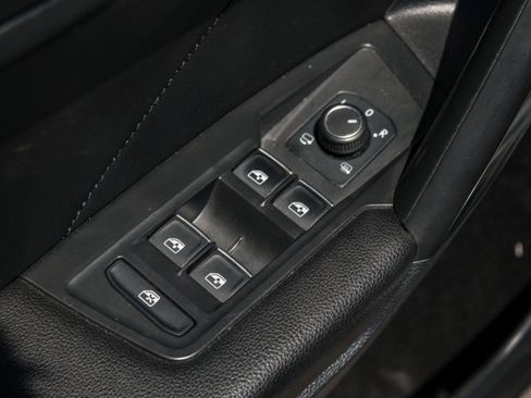 Used 2021 Volkswagen Tiguan SEL Premium R-Line AWD/4WD image 10