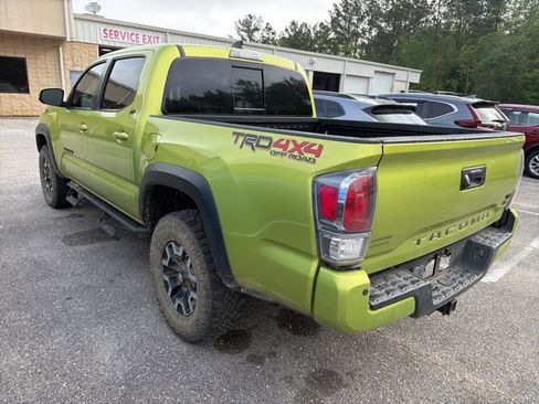 Used 2023 Toyota Tacoma TRD Off-Road w/ Technology Package image 13