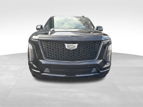 Used 2026 Cadillac Escalade Platinum Sport w/ LPO, ONYX Package image 6