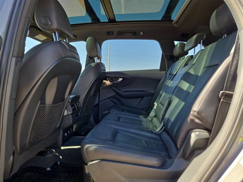 Used 2018 Audi Q7 3.0T Premium Plus w/ Premium Plus Package image 13