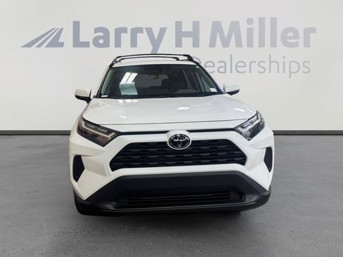 Certified 2025 Toyota RAV4 XLE w/ Convenience Package FWD image 8