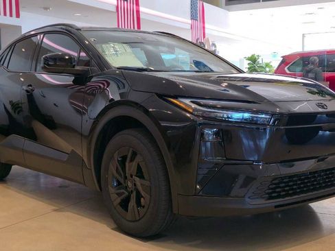 New 2026 Toyota C-HR image 2