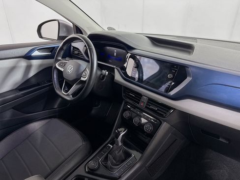 Used 2023 Volkswagen Taos SE w/ Panoramic Sunroof Package AWD/4WD image 27