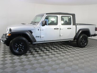 Used 2023 Jeep Gladiator Sport