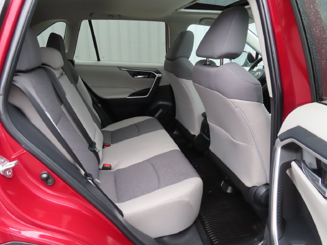 Used 2022 Toyota RAV4 XLE w/ Convenience Package AWD/4WD image 29