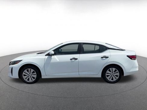 Used 2025 Nissan Sentra S FWD image 9