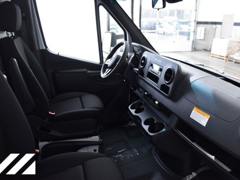 New 2024 Mercedes-Benz Sprinter 3500 image 14