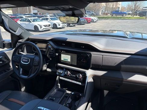 Used 2025 GMC Sierra 2500 AT4 w/ AT4 Premium Plus Package image 26