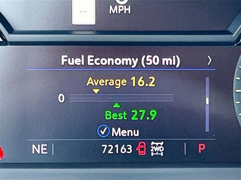 Used 2023 Cadillac XT4 Luxury w/ Cold Weather Package image 12