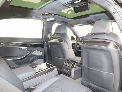 Used 2025 Audi S8 image 19