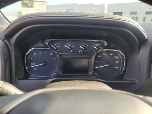 Used 2021 GMC Sierra 1500 AT4 w/ AT4 Preferred Package AWD/4WD image 14