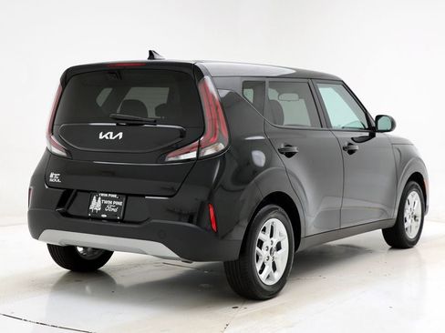 Used 2024 Kia Soul LX w/ Option Group 015 image 8