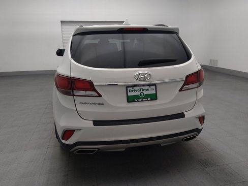 Used 2018 Hyundai Santa Fe SE w/ Cargo Package FWD image 6