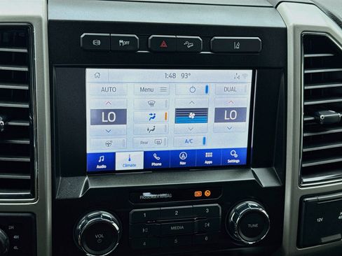 Used 2020 Ford F250 Lariat w/ Lariat Value Package AWD/4WD image 12
