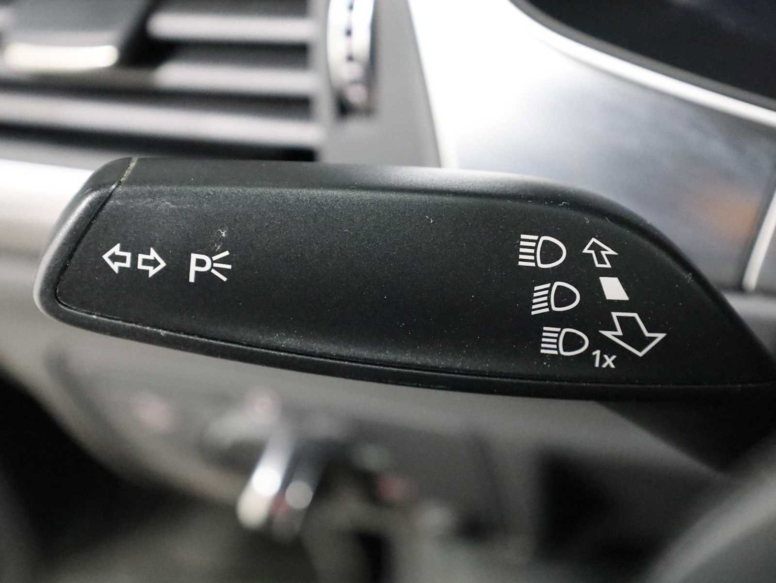 Used 2018 Audi A6 2.0T Premium Plus FWD image 29