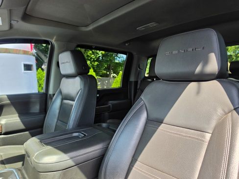 Used 2022 GMC Sierra 2500 Denali AWD/4WD image 29