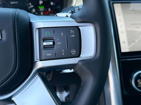 New 2026 Land Rover Discovery Limited Edition AWD/4WD image 38
