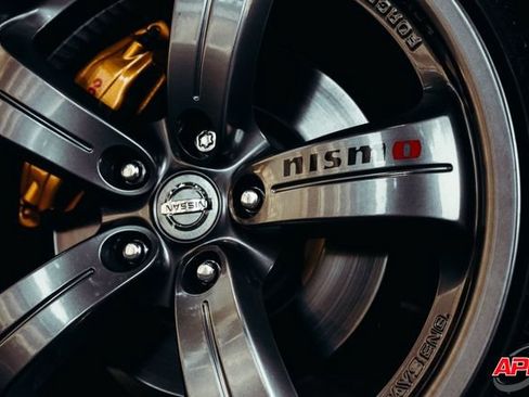 Used 2008 Nissan 350Z NISMO RWD image 3