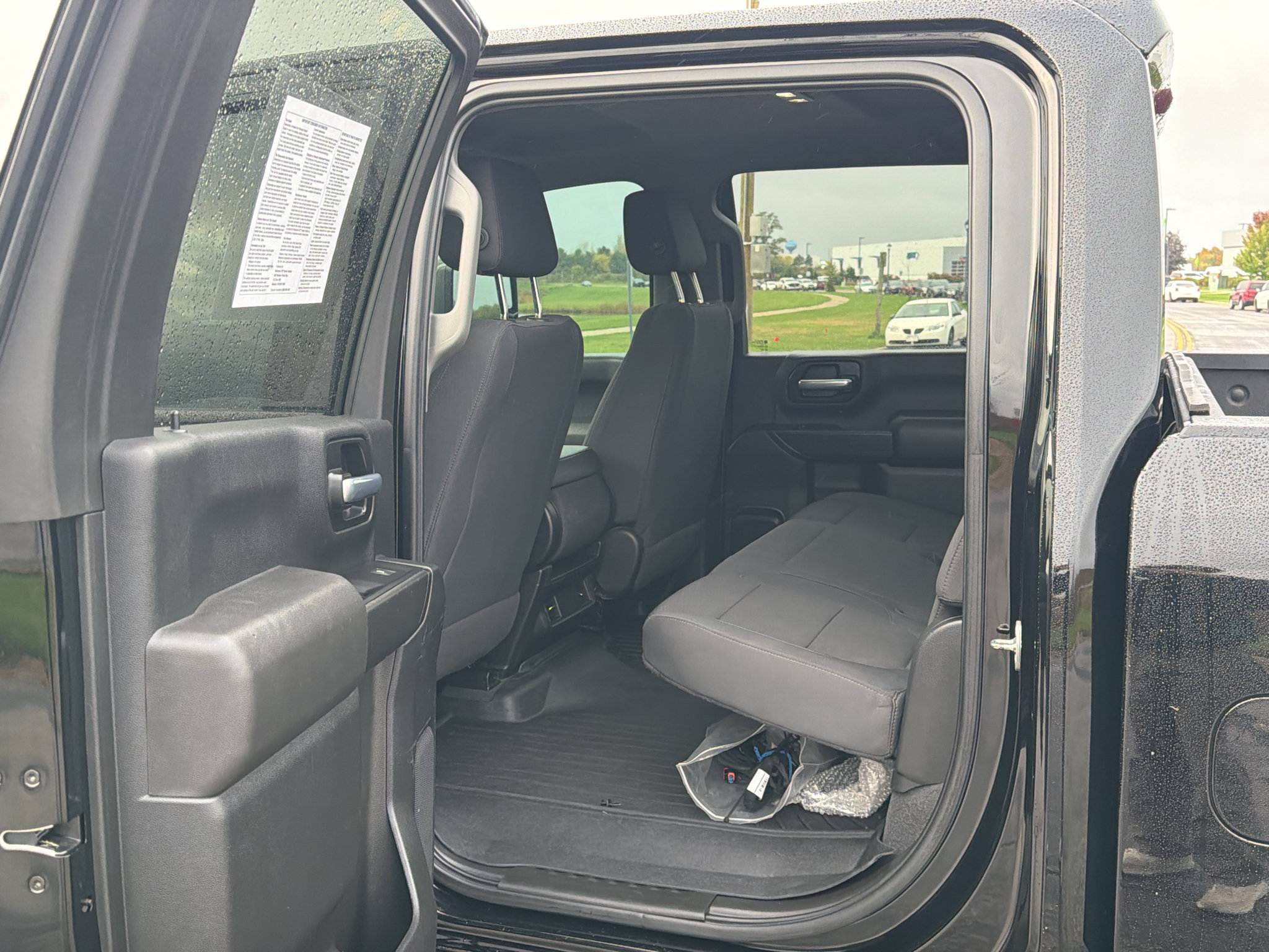 Used 2021 Chevrolet Silverado 2500 Custom w/ Custom Value Package AWD/4WD image 32