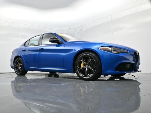 Used 2021 Alfa Romeo Giulia Ti Sport image 53