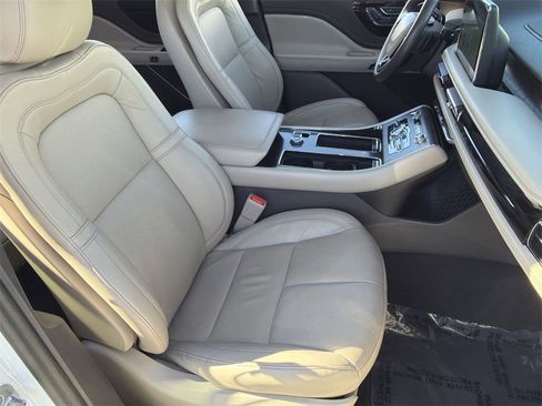 Used 2023 Lincoln Aviator Reserve image 20