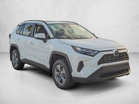 New 2025 Toyota RAV4 XLE image 6