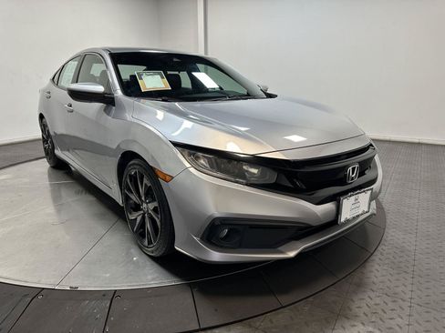 Used 2019 Honda Civic Sport image 2