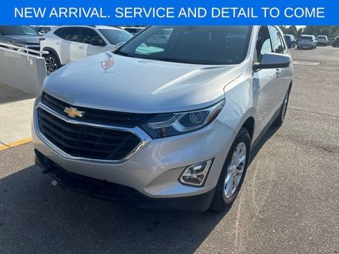 Used 2019 Chevrolet Equinox LT w/ Driver Convenience Package FWD image 2