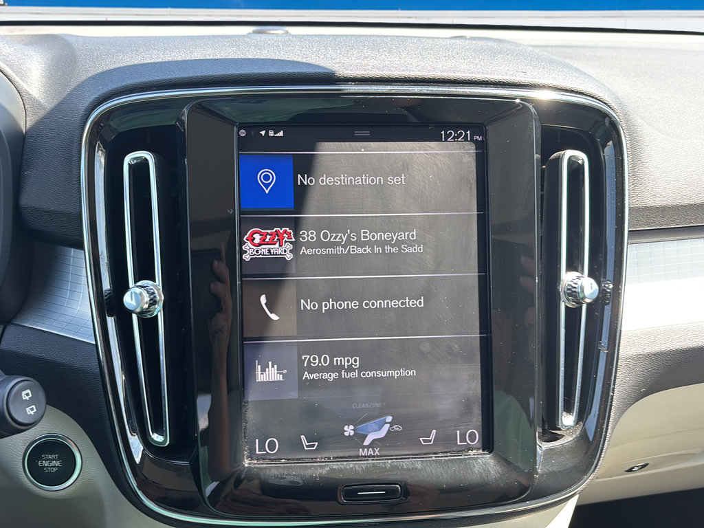 Used 2019 Volvo XC40 T5 Momentum AWD/4WD image 12