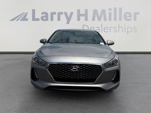 Used 2020 Hyundai Elantra GT FWD image 8
