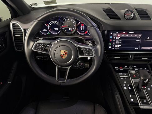 Used 2023 Porsche Cayenne S AWD/4WD image 14