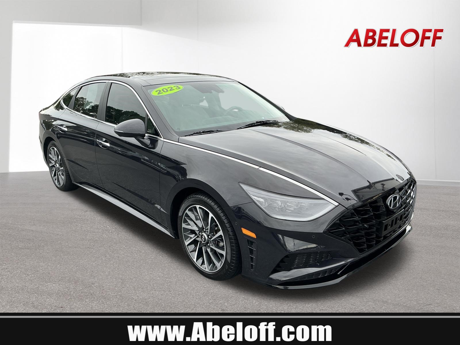 Used 2023 Hyundai Sonata Limited FWD image 1